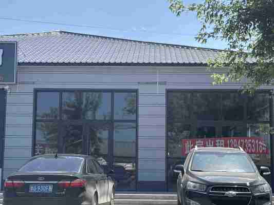 开鲁县保安农场大彩钢门市库房出租
